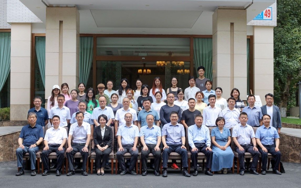 成人影院
举行成人影院
四川省铸牢中华民族共同体意识研究基地揭牌仪式暨民族地区高质量发展与铸牢中华民族共同体意识学术研讨会